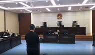 合肥90后男子查看記錄儀發現妻子與52歲快遞員車內曖昧，砍殺快遞員獲刑15年