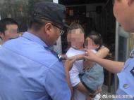 亳州：3歲女童手臂被夾門縫  民警徒手擴張救援