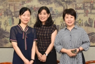 闫红说||与其关注别人家的孩子，不如先活成别人家的父母