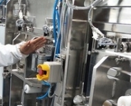 【2019世界制造業(yè)大會】工業(yè)機(jī)器人助力智能制造