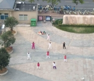 大媽晨練音響開特別大 居民開調(diào)解會求不擾民