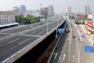 網(wǎng)友投訴長(zhǎng)江西路高架、上海路高架上大貨車通行  合肥警方回復(fù)