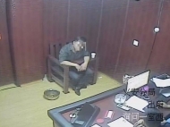 男子家中吸食毒品產生幻覺   報警稱很多人找他麻煩