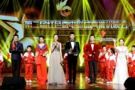 张艺谋盛赞“谋女郎”周冬雨：哭戏一流，天生就是为大银幕而生