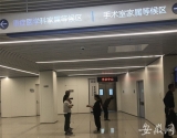 无锡高架桥侧翻|一名货车司机重伤   已接受手术治疗