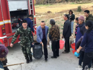 休寧消防救援大隊為干旱地區(qū)連續(xù)送水48天 送水量達(dá)350余噸