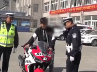 鳳臺縣16歲少年網上炫耀“車技” 交警快速查處