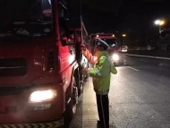六安正在全力打擊大貨車交通違法行為