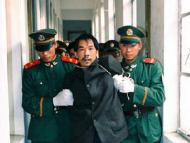 本網記者回憶當年采訪法子英：當庭炫耀“殺人是我的職業” 背后承認自己是女兒的恥辱