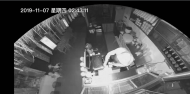 黃山市中心城區多店面凌晨被盜，警方循線追蹤抓獲嫌犯