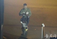男子缺錢盜竊8居民小區12個充電箱 被民警當場抓獲