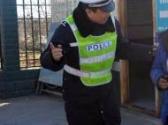 八旬老奶奶去養老院看望老伴迷路   幸遇暖心交警