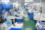 合肥一企業(yè)緊急召回一線工人加班   趕制3萬件防護服已發(fā)往武漢