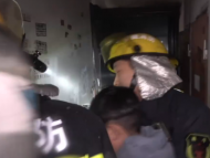 客厅起火困住祖孙3人 太和消防破拆内攻成功救援