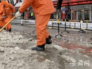 【新春走基層】 “抗雪老兵”幫忙拉車解困 除雪“神器”上路清除積雪