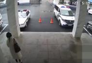六安一小伙在派出所丟下500口罩就跑 警方：你“逃跑”的樣子真帥！