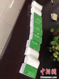 愛心人士向岳西縣捐獻口罩1萬只