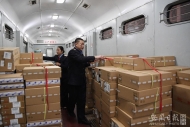 新春走基层| 淮北：家门口当装卸工 村民增收又顾家