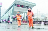 合肥解除暴雪蓝色预警信号 但仍有降雪出行需注意防范道路结冰