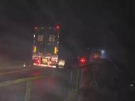 運送防疫物資車輛因濃霧被困 蕪湖高速交警啟動綠色通道接力護送