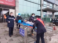 宿州：旅客車站突發疾病 眾人緊急救助轉危為安