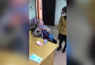 88歲奶奶捐一萬元用于疫情防護：希望全國人民都平安