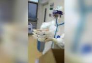 武漢患者對安徽援鄂醫療隊隊員連聲道謝：“真心感謝安徽人”