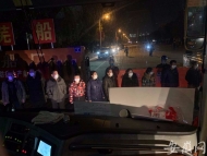 历经3天半！芜湖最远农民工包车平安归来（视频）