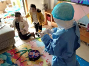 長豐女醫生到“隔離家庭”當“保姆”