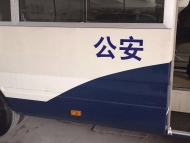 獨(dú)居老人多日未現(xiàn)身鄰居報(bào)警 池州民警冒險(xiǎn)爬窗救人