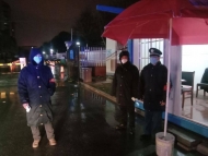 蕪湖弋江區：黨員志愿者堅守小區防疫卡點  勇當居民守護者