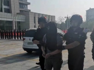 鳳臺一男子當街行兇致人死亡   潛逃17年在紹興歸案
