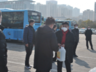 蚌埠交通保障車獲贈3噸消毒液