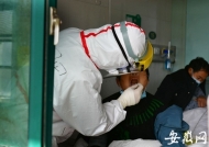 直擊新冠肺炎隔離病房ICU  “這不是演習(xí)，這是真槍實(shí)彈的‘戰(zhàn)場(chǎng)’！”  