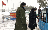 淮南：風(fēng)雪中的戰(zhàn)“疫”人