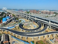 商合杭高铁芜湖长江公铁大桥主体工程建成   景观照明等3月完工