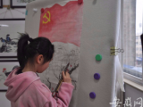 宿松10歲“小畫家”手持畫筆致敬“逆行者”