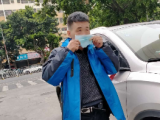 “垃圾站房顶上流浪汉在看电子书”追踪：被弟弟接走，将回枞阳老家