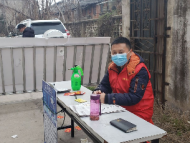 他是退伍軍人，疫情防控“隨叫隨到”