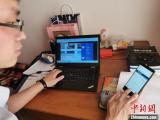 不漏一人 河南加强特殊困难学生网上学习帮扶