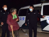 蕭縣一老人與老伴拌嘴后慪氣離家出走 民警將其送回家