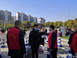 宣城中学明日启用红外测温仪 食堂餐椅贴上绿色标签