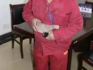 淮南一保潔員挺著“大肚子”稱懷孕了 原來是從單位帶出6斤鐵塊賣錢