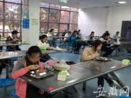直擊合肥高三返校首日：餐廳似考場