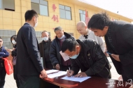 企業(yè)扶貧招聘走進(jìn)鄉(xiāng)村  46名村民達(dá)成務(wù)工意向
