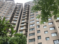 合肥一男生不幸自18樓家中墜亡 和雙胞胎弟弟同讀高二