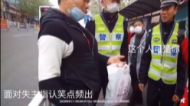 淮北一男子行窃被交警抓现行  面对失主指认笑嘻嘻