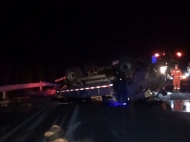 泗縣：凌晨高速發(fā)生翻車事故 一名駕駛員不幸遇難