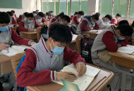 高三7日正式復(fù)學(xué) 學(xué)子陸續(xù)抵達(dá)學(xué)校