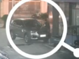 郎溪一男子深夜划车 被监控全程记录